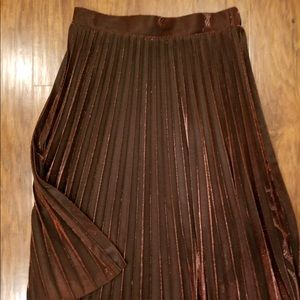 Pleaded Copper shinny skirt